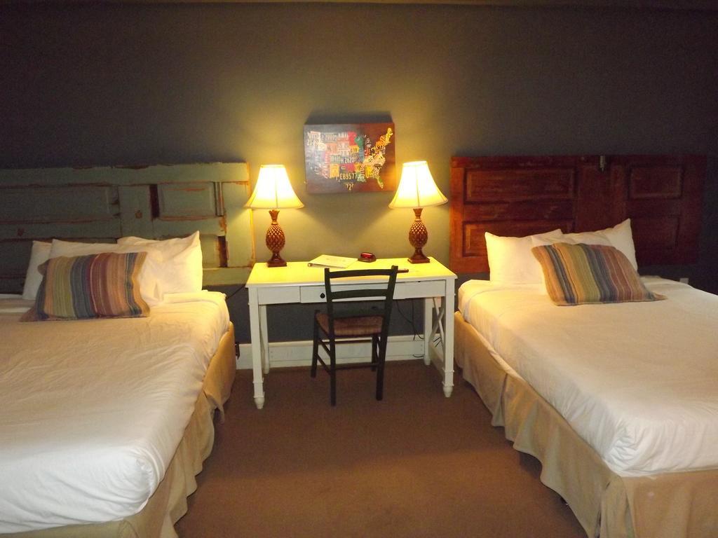 William Watson Hotel (Adults Only) Pittsfield Екстериор снимка
