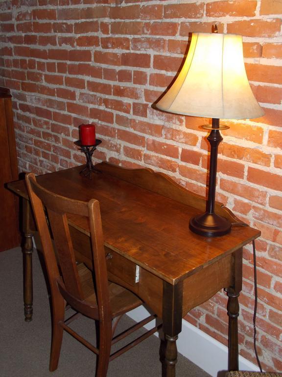 William Watson Hotel (Adults Only) Pittsfield Екстериор снимка