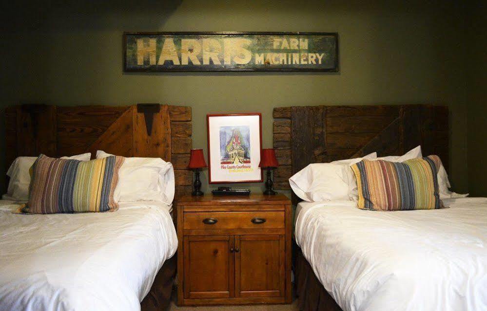 William Watson Hotel (Adults Only) Pittsfield Екстериор снимка