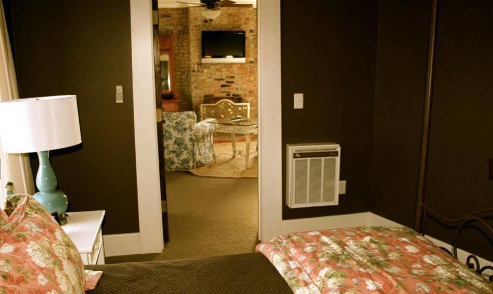 William Watson Hotel (Adults Only) Pittsfield Екстериор снимка