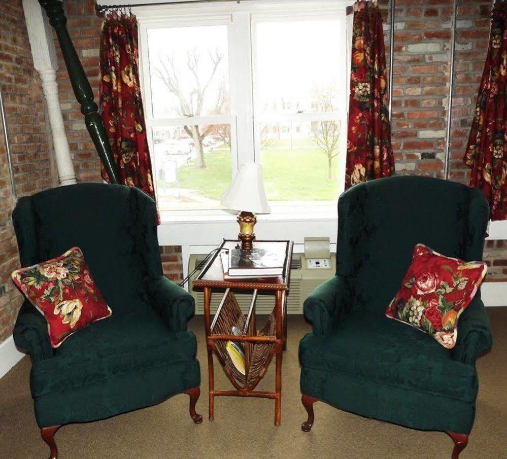 William Watson Hotel (Adults Only) Pittsfield Екстериор снимка